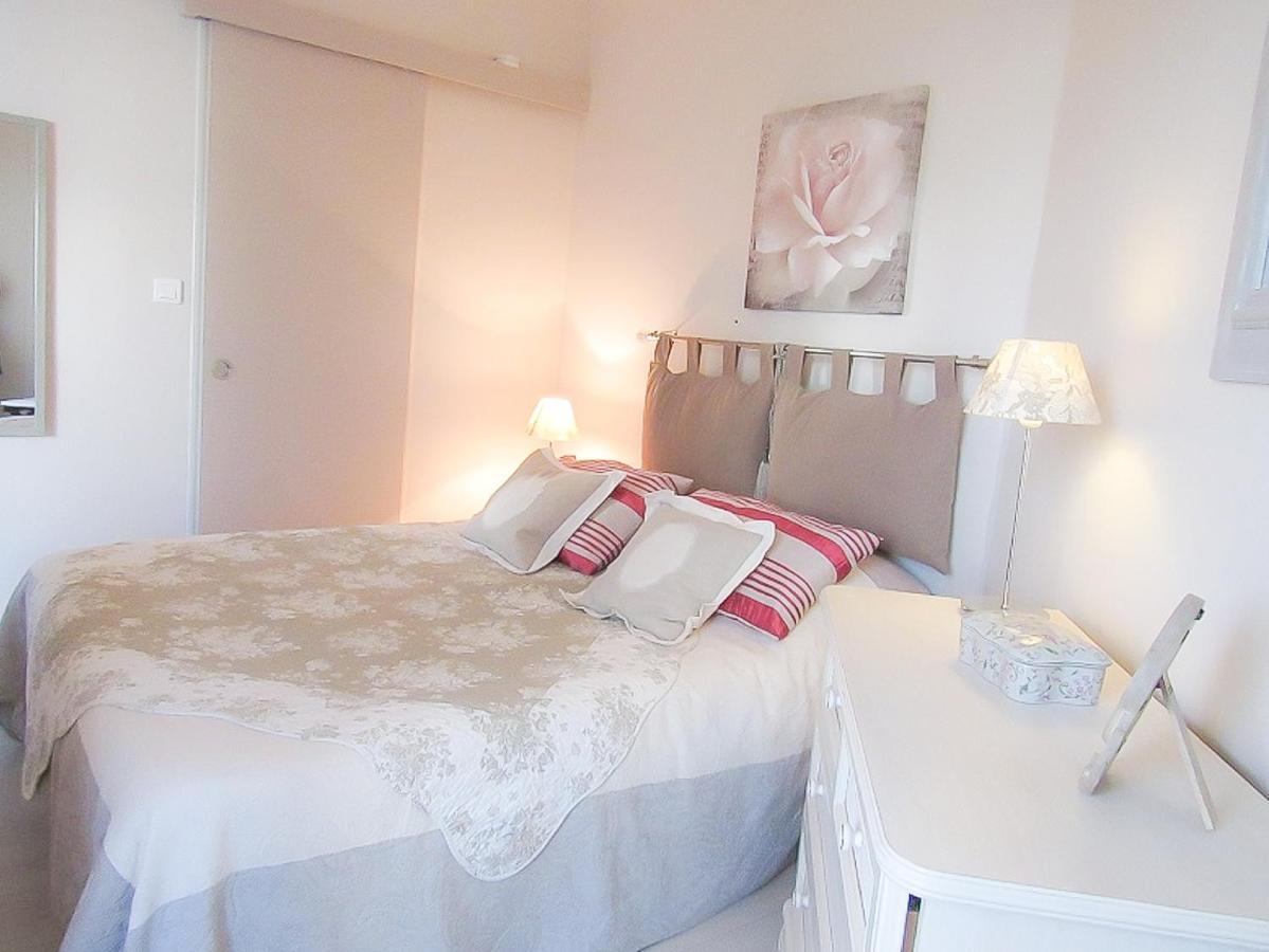 Cabourg, Cosy Appartement Avec Balcon + Parking Prive Exterior photo
