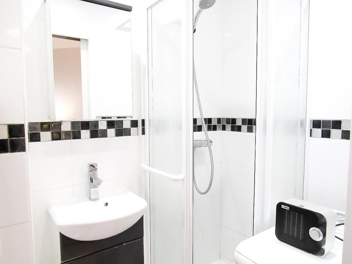 Cabourg, Cosy Appartement Avec Balcon + Parking Prive Exterior photo